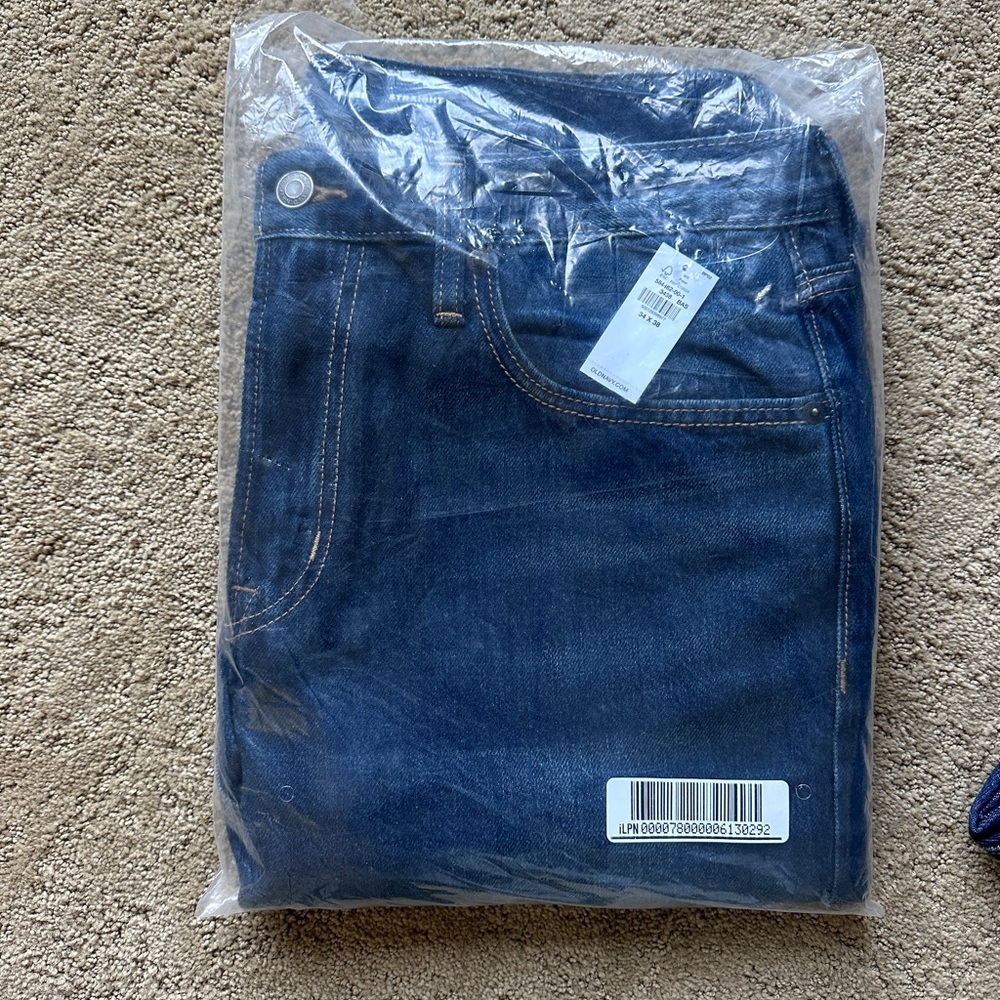 Old Navy Men’s Straight Jeans 34x38